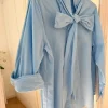 Camisa AZUL lazada cuello amplia Femme (M17)