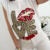 Camiseta blanca LOVE kiss hombreras