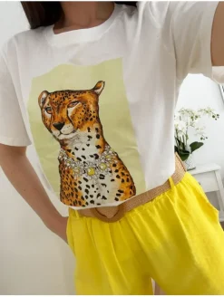 Camiseta blanca manga corta Guepardo Collar AMARILLO (V07)