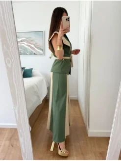 Conjunto bicolor VERDE y marfil chaqueta y falda Caye (D17)
