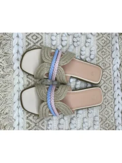 Sandalia Beige cuerda trenzada en rosa y azul (INZ)