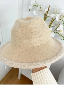 Sombrero BEIGE detalle borreguito